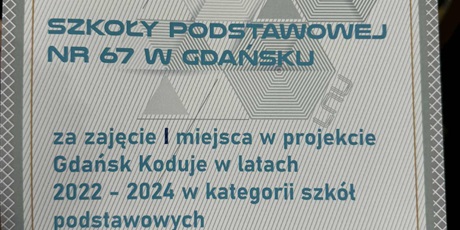 Powiększ grafikę: Dyplom dla szkoły podstawowej nr 67